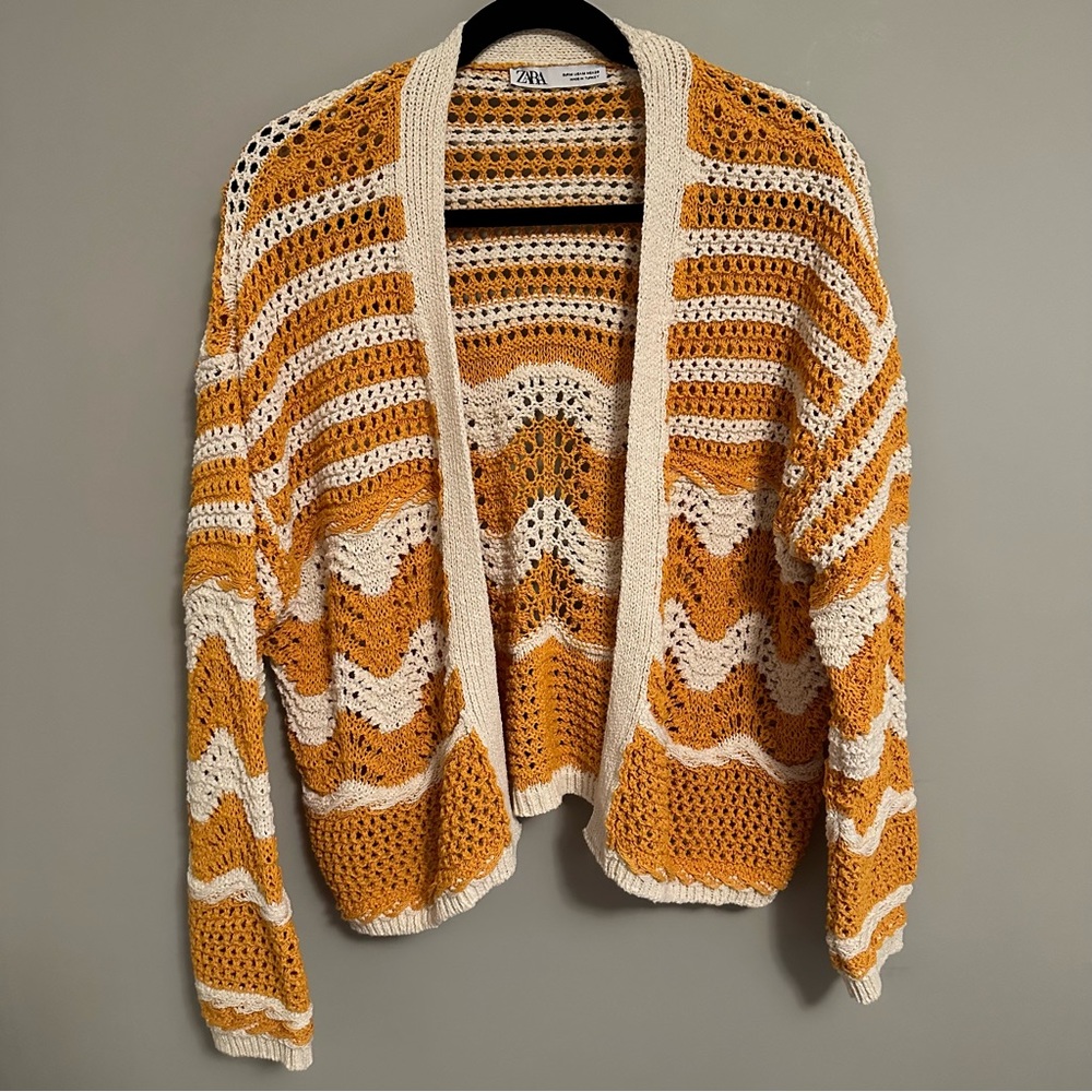 Zara Women's Cardigan Sweater